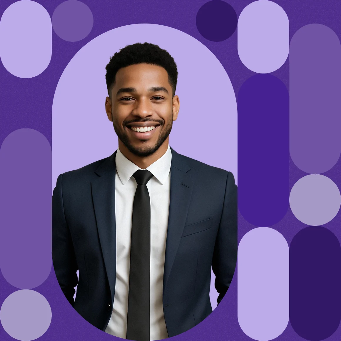 portrait d'un homme en costume et cravate sur fond graphique violet